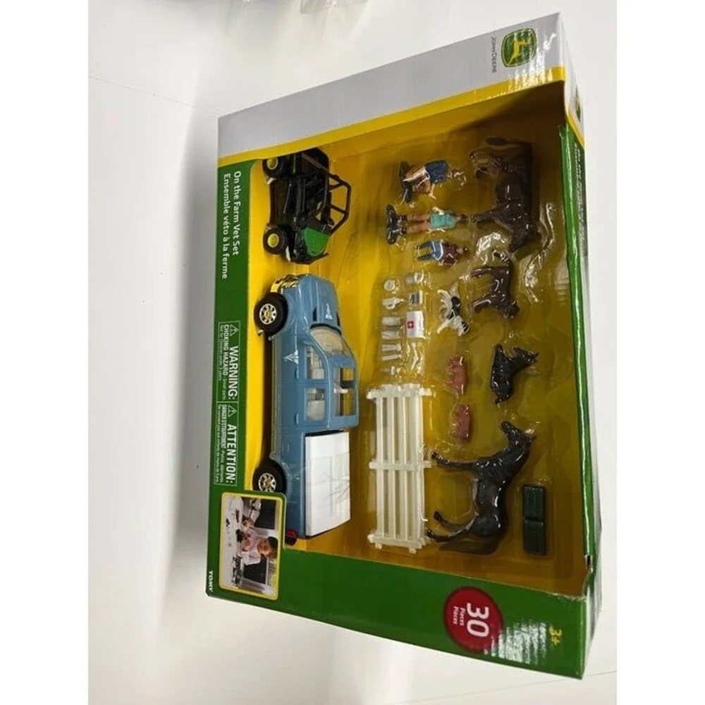 NEW John Deere 1/32 On the Farm Vet Set 30 Pieces